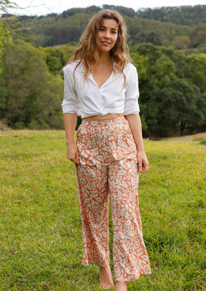 The Lily Pant Petal Impression